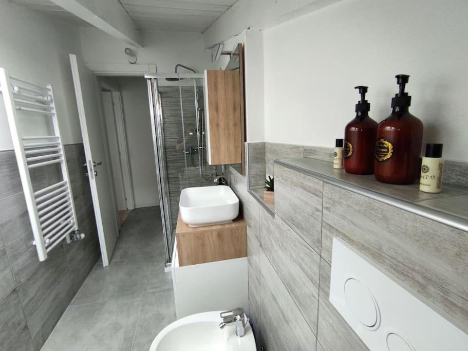 דירות מילאנו Free Parking Tiny House Wifi Netflix 15 Minuti Dal Duomo מראה חיצוני תמונה