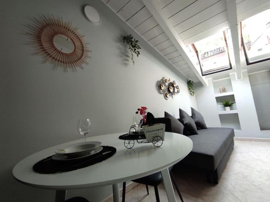 דירות מילאנו Free Parking Tiny House Wifi Netflix 15 Minuti Dal Duomo מראה חיצוני תמונה