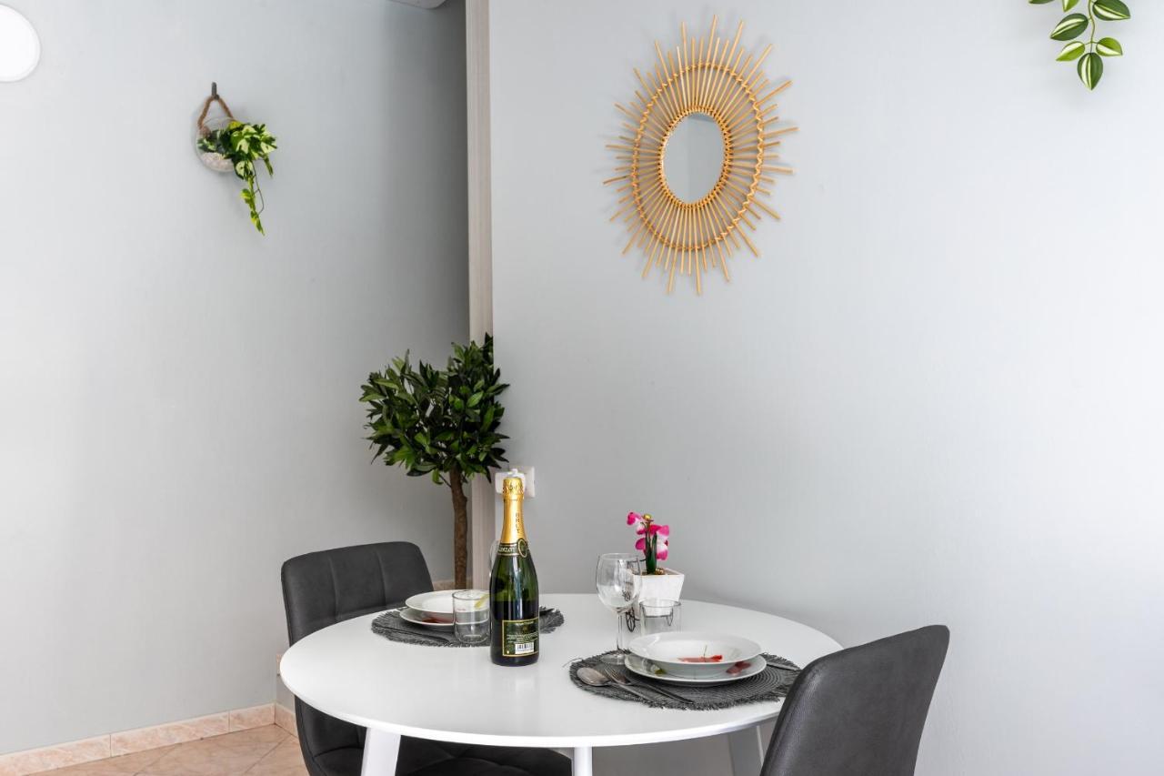 דירות מילאנו Free Parking Tiny House Wifi Netflix 15 Minuti Dal Duomo מראה חיצוני תמונה